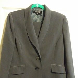 Suite Jacket w Pants